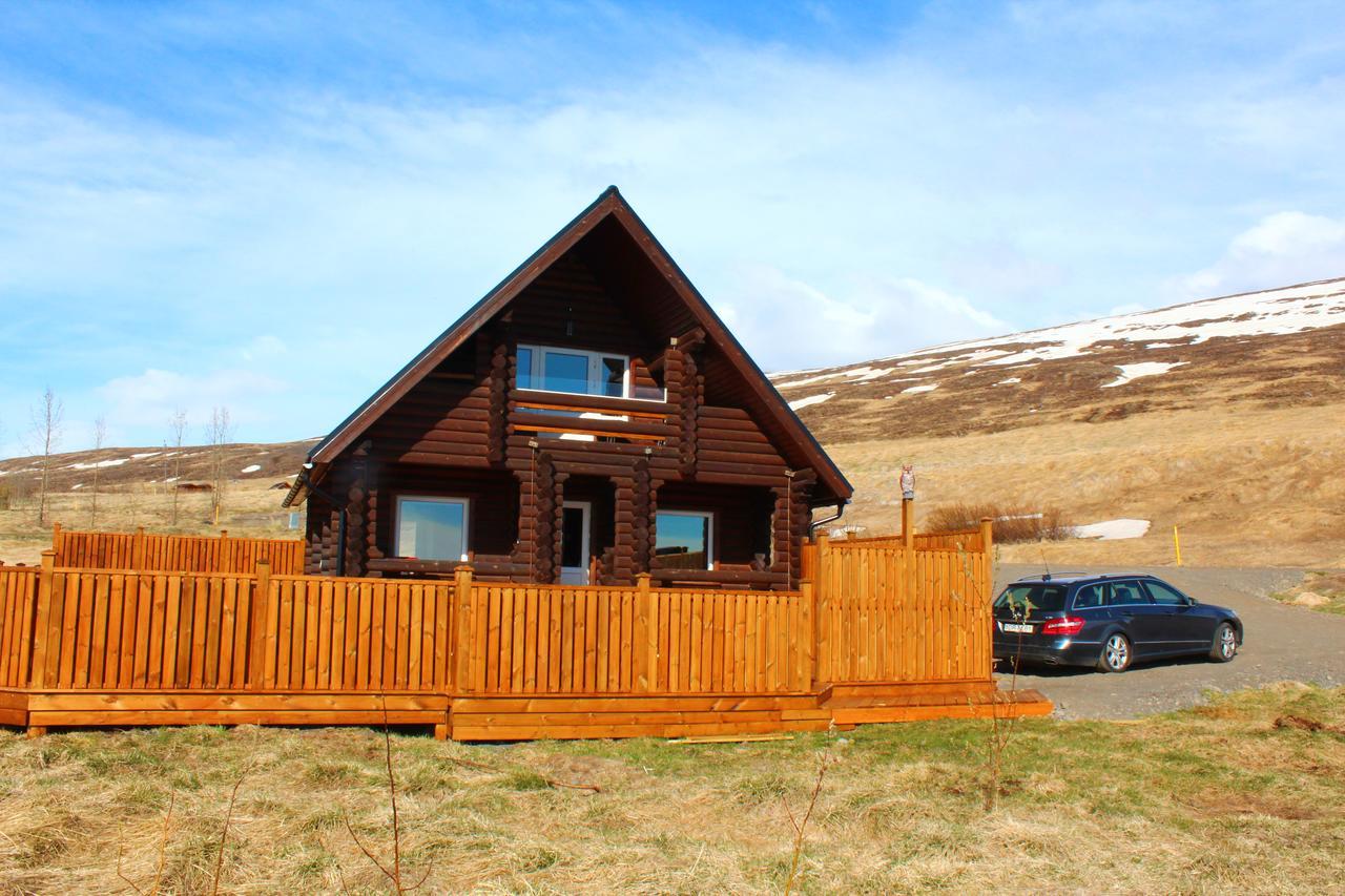 Akureyri Log Cottage エクステリア 写真