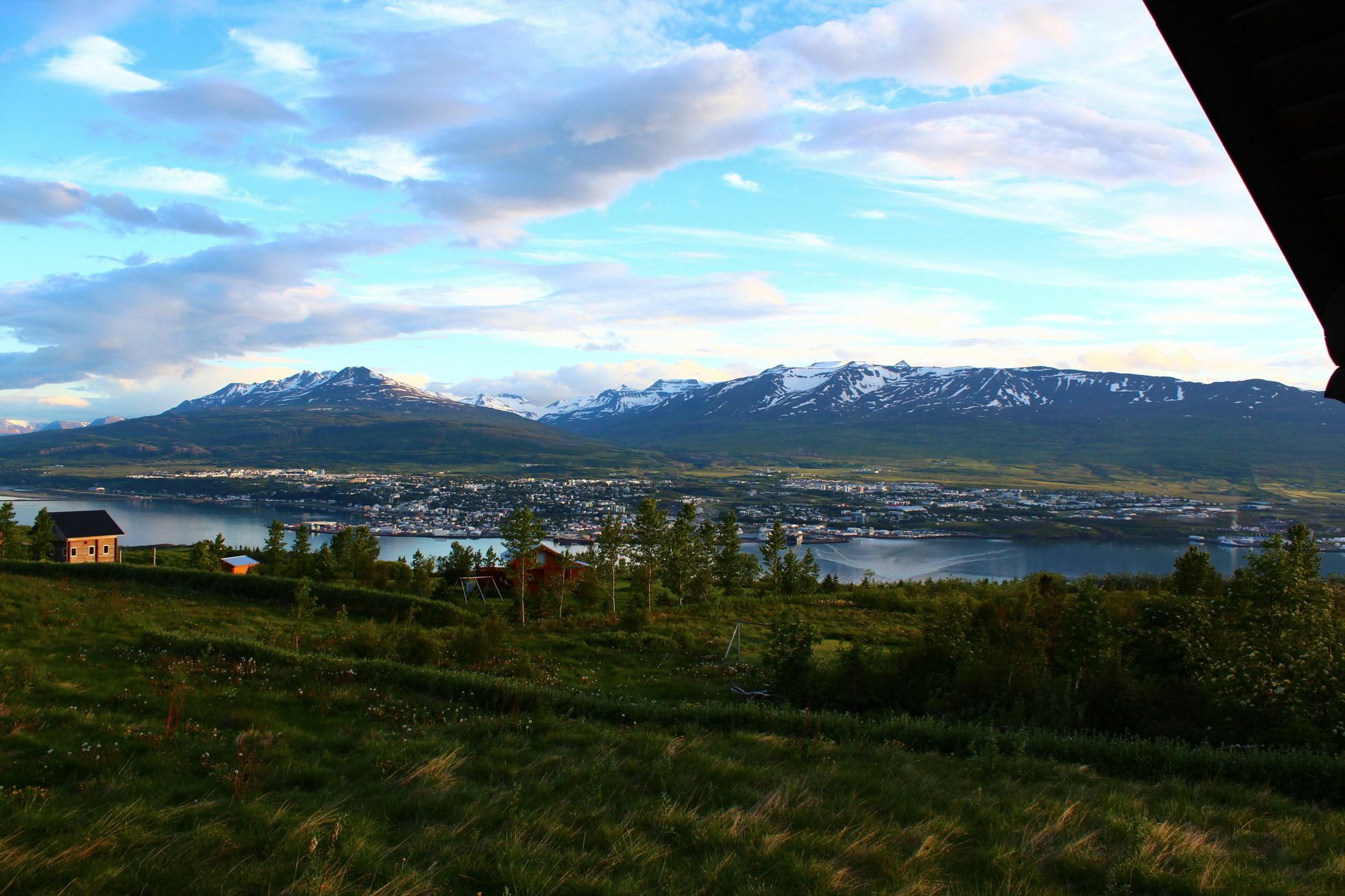 Akureyri Log Cottage エクステリア 写真