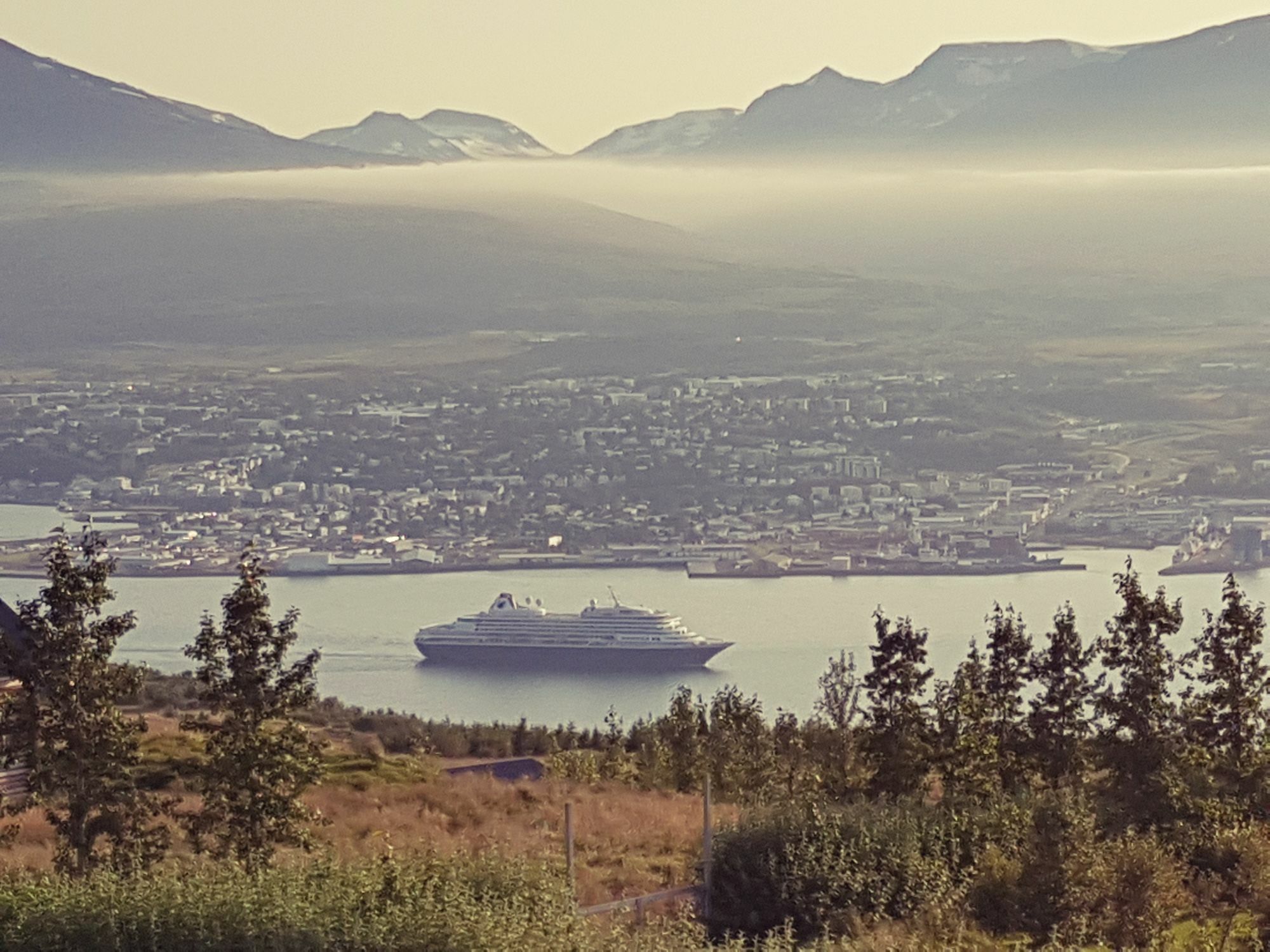 Akureyri Log Cottage エクステリア 写真